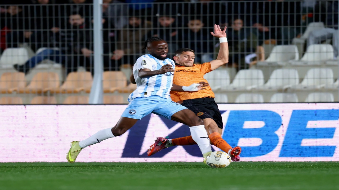 ساعة حسم الترتيبات.. موعد الاجتماع الفني لمباراة بيراميدز ونهضة بركان المغربي بملعب الدفاع